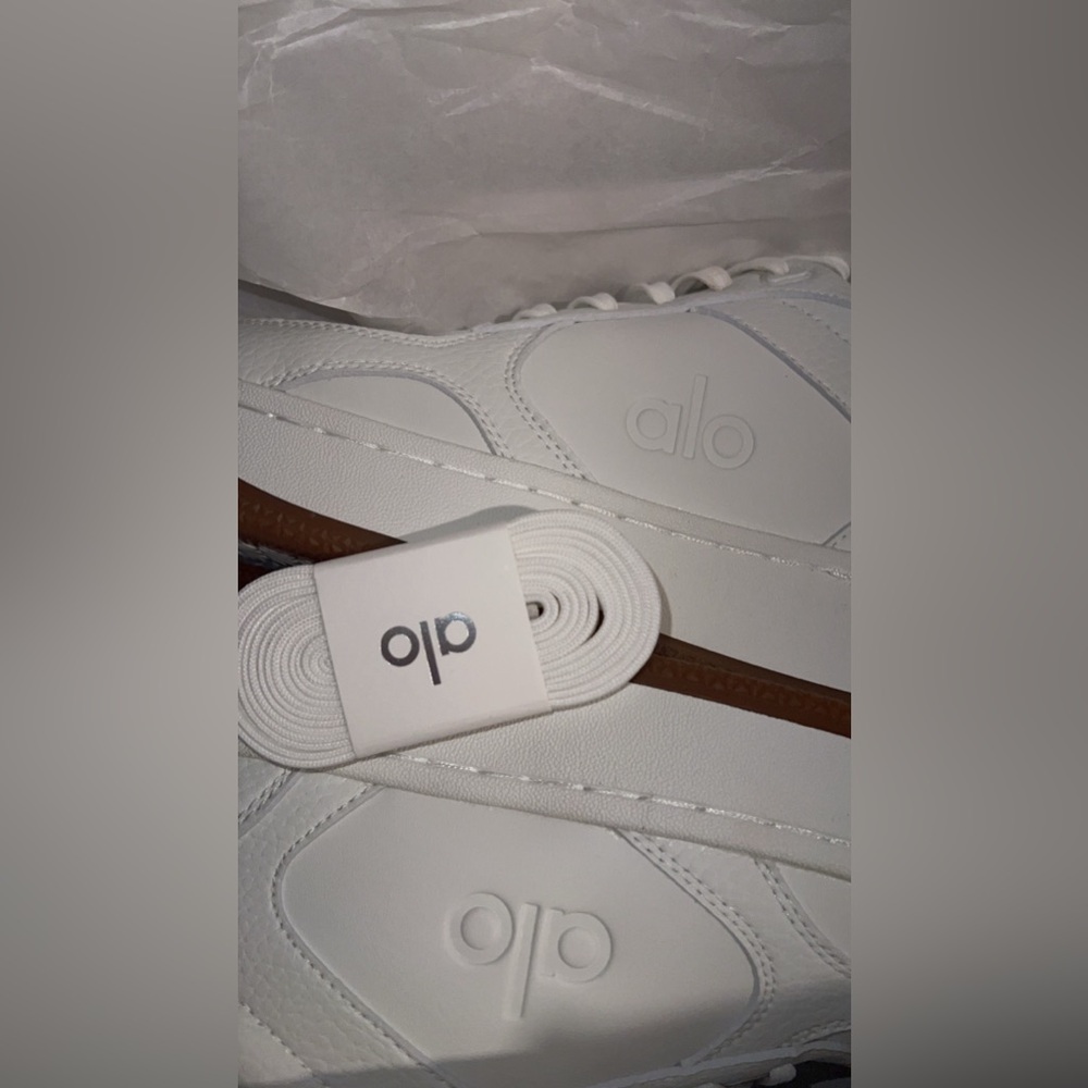 Brand new Alo Recovery Mode Sneaker